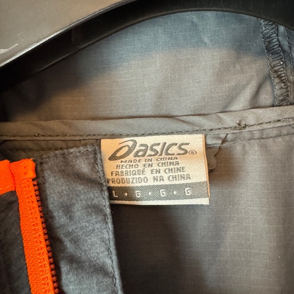 Men's Gray Jacket with Orange Accents - Picture 4 of 6